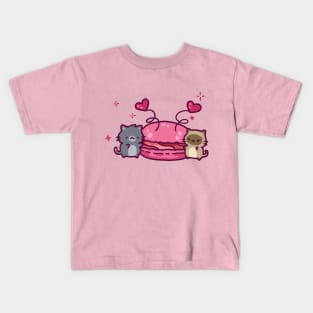 Cats and a giant pink macaron Kids T-Shirt